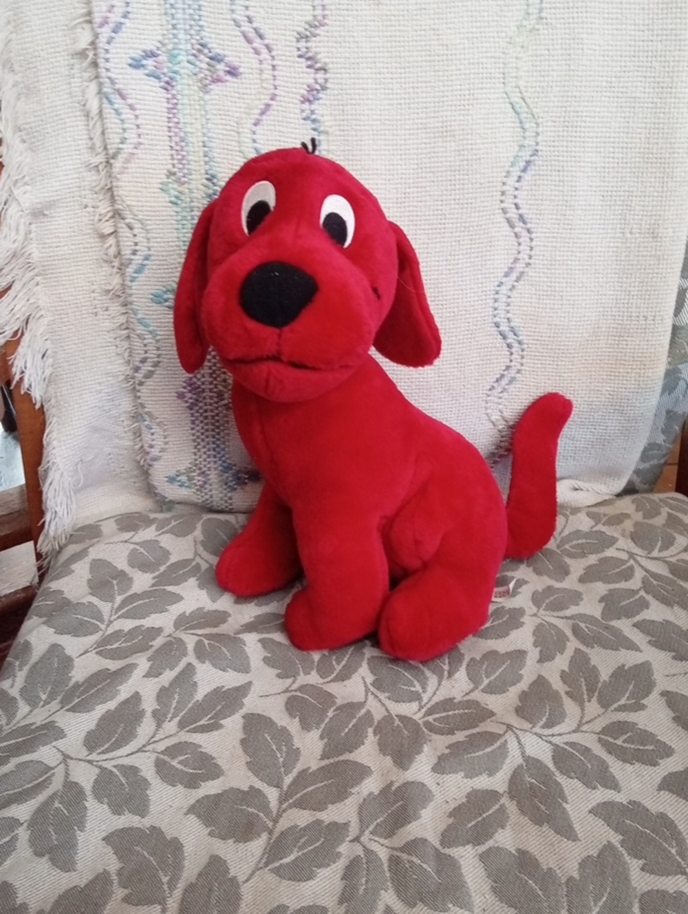 Clifford The Big Red Dog. Scholastic On The Tag